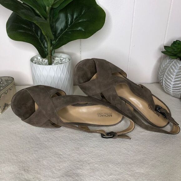 Michael Kors Women's Crisscross Suede Buckle Slingback Sandals Taupe Size 8 - Picture 6 of 8